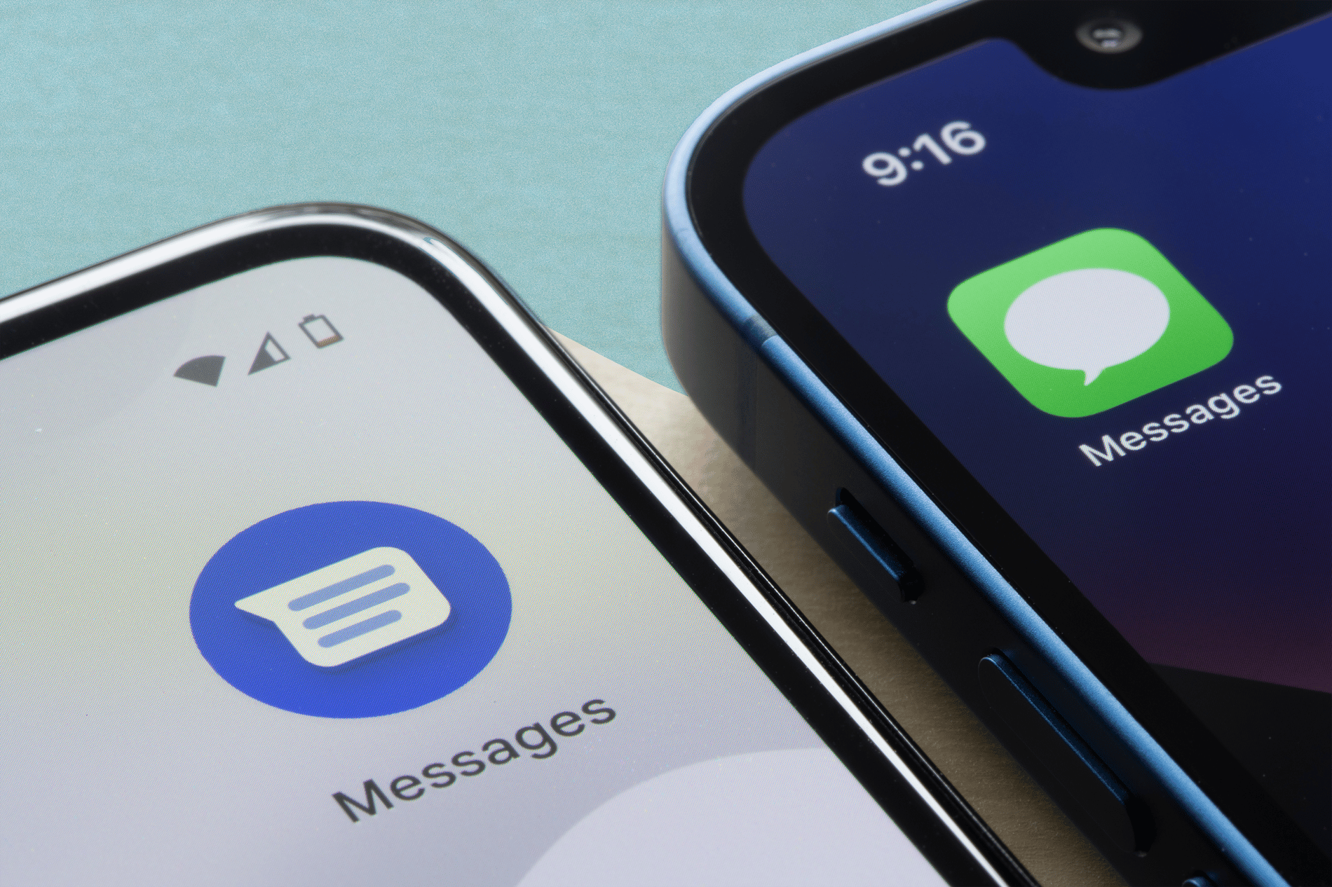 MMS vs SMS: Which Is Right for Your Marketing Campaigns?