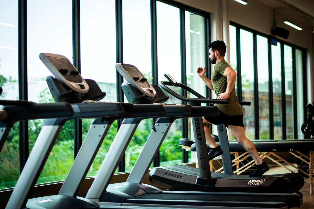 Complete Guide To Text Message Marketing For Gyms (+ Templates)