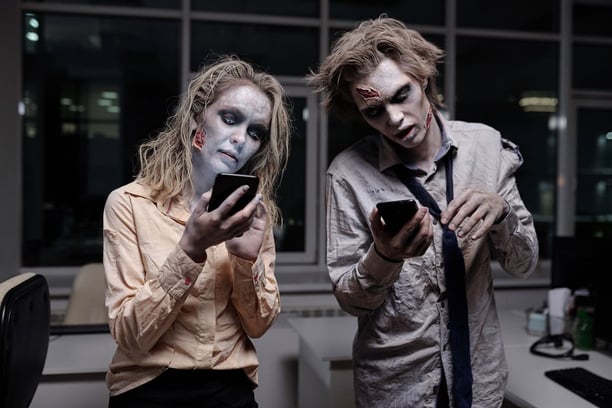 12 Monstrously Good Halloween Text Messages for Your Business